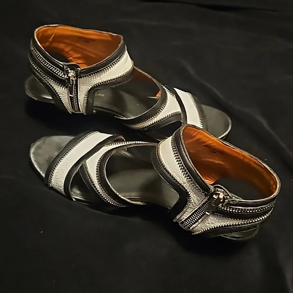 Rebecca Minkoff leather sandal - Picture 2 of 8